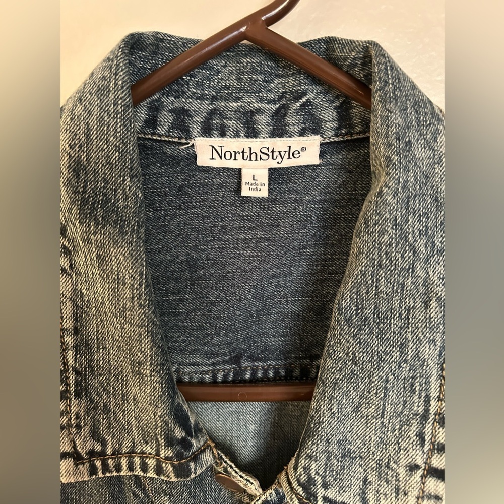 NWOT NorthStyle Longline Denim Jacket Women’s L – Vintage Wash, Snap Buttons - Picture 3 of 13